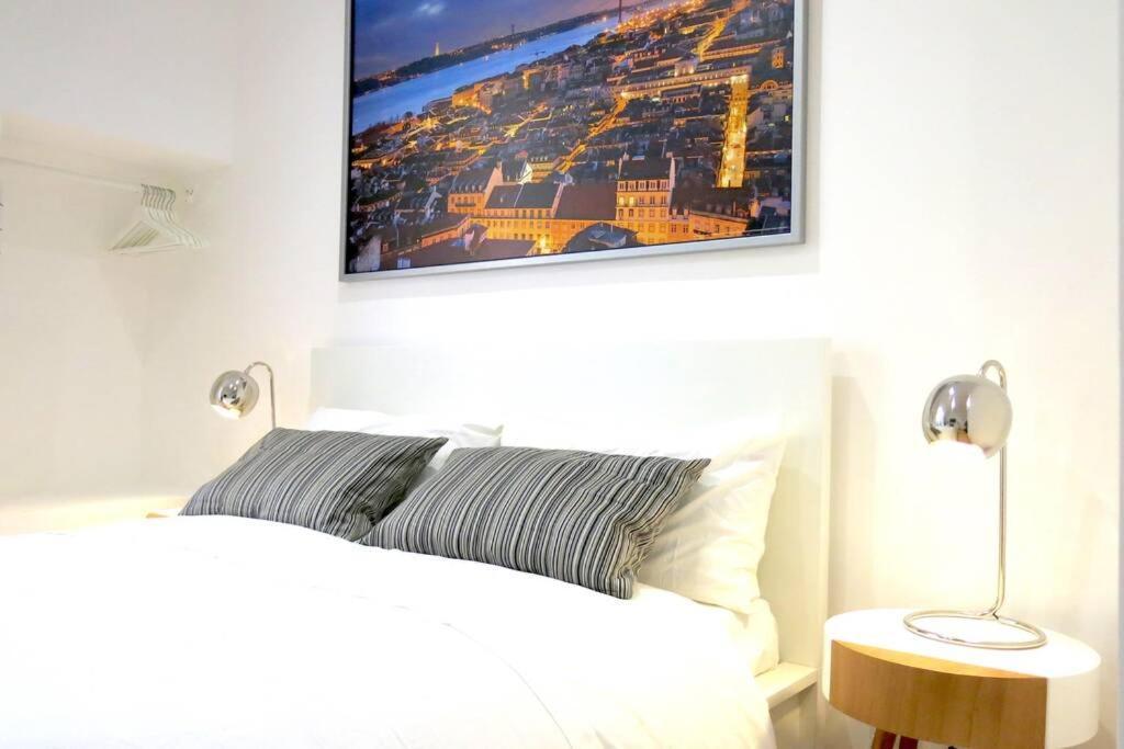 Beautiful Studio In Mouraria Lisbon Bagian luar foto