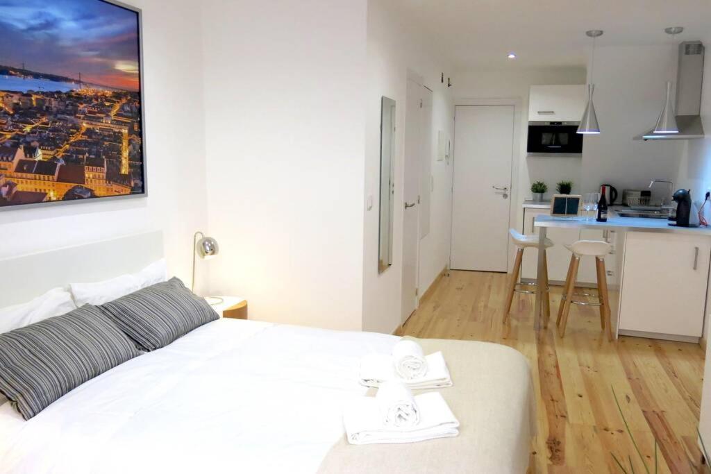 Beautiful Studio In Mouraria Lisbon Bagian luar foto