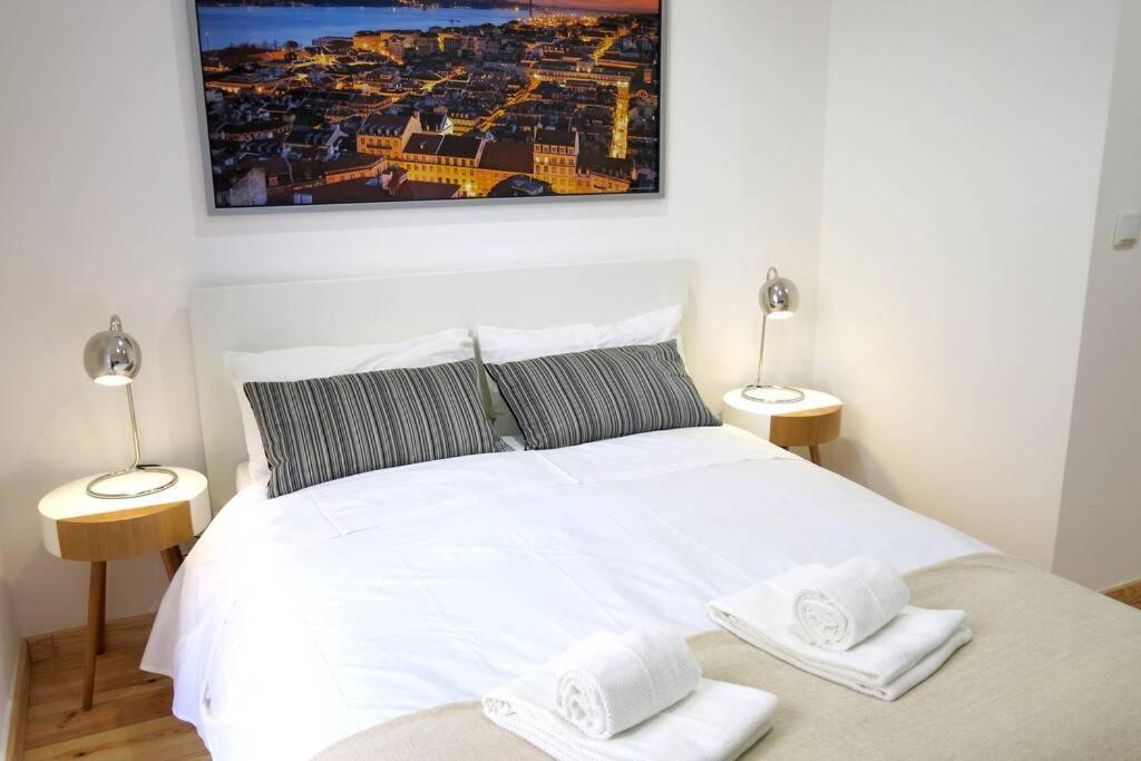 Beautiful Studio In Mouraria Lisbon Bagian luar foto