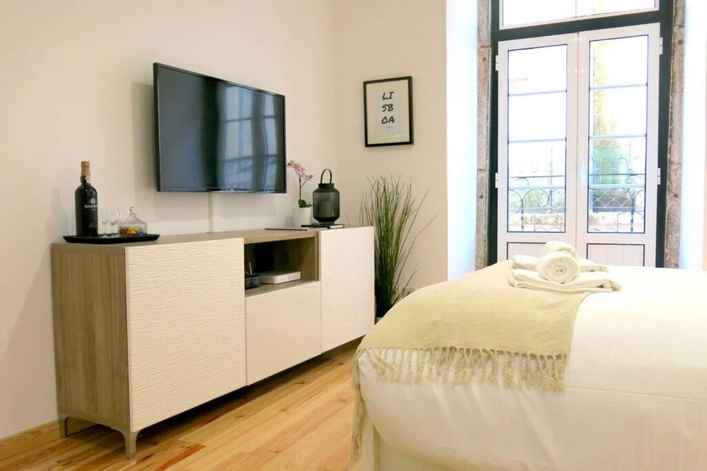 Beautiful Studio In Mouraria Lisbon Bagian luar foto